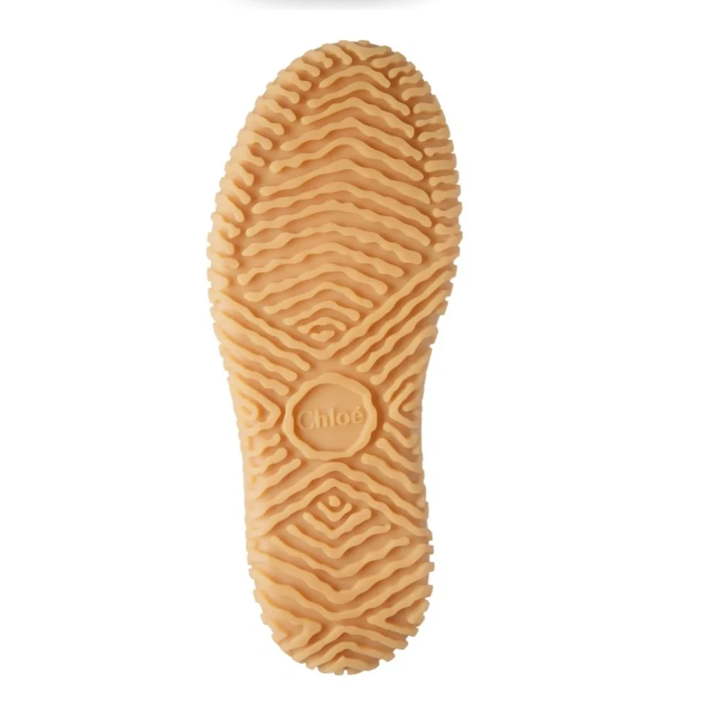 NIB $595 Chloé Franckie Low Top Sneaker (Women) in size 37!